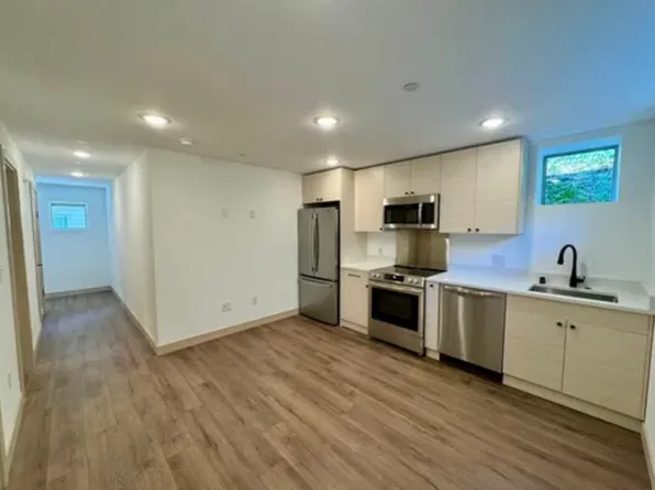 2028 S Lane St #B, Seattle, WA 98144
