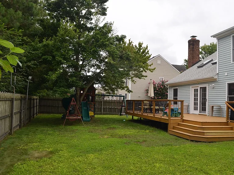 1208 Priscilla Ln — Photo 15