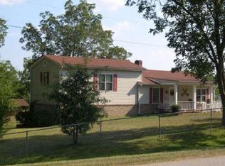 1276 Vickery Rd, Meansville, GA 30256