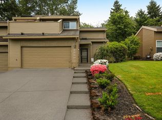 7850 SW Raintree Dr, Beaverton, OR 97008