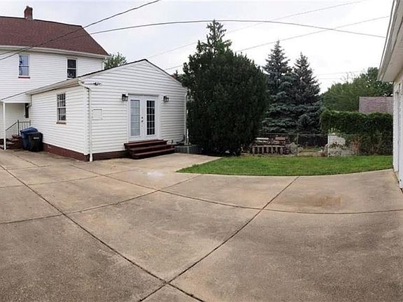 5th image of 4102 Lincoln Ave