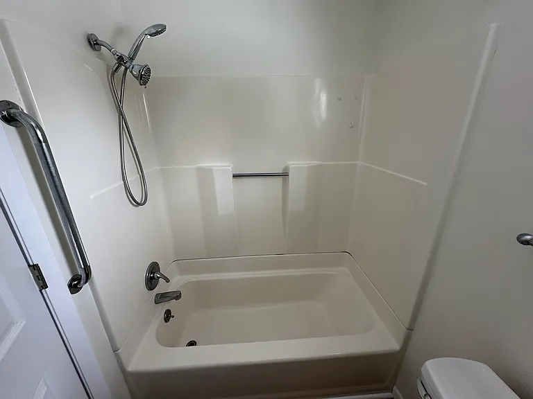 3484 Cheyenne Trl NE — Photo 6
