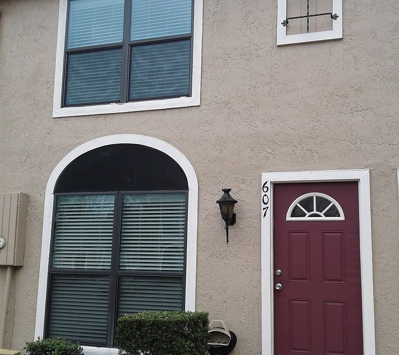 1st image of 607 Casa Park Ct