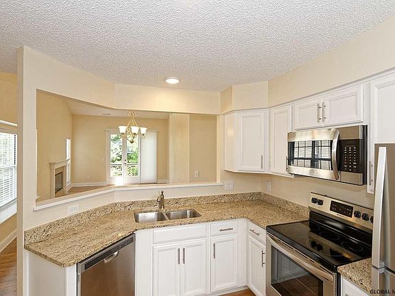 5th image of Foxwood Dr South #4205