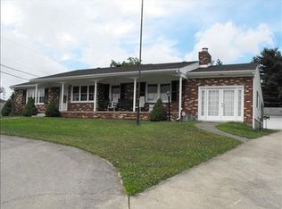 223 Maple Dr, Gallipolis, OH 45631