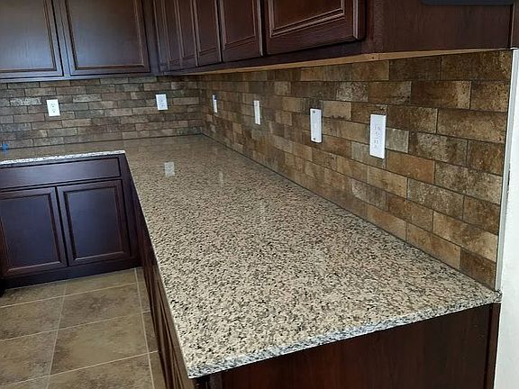 Smokey Pearl granite counter