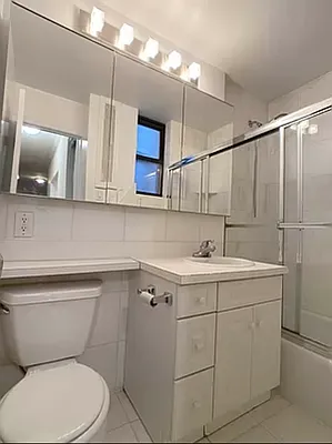 Rented by Oxford Property Group | media 3