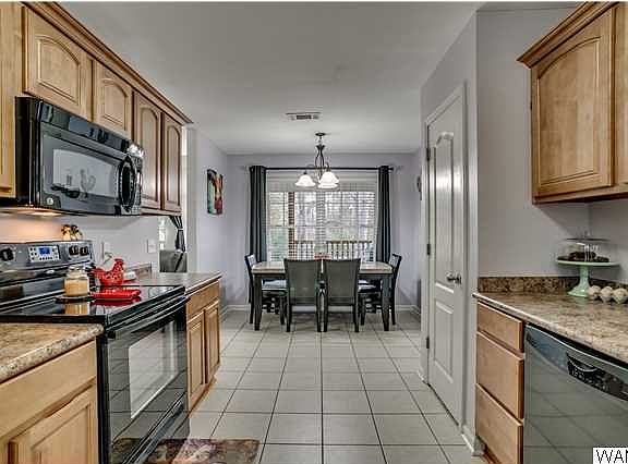 4th image of 16428 Melana Dr
