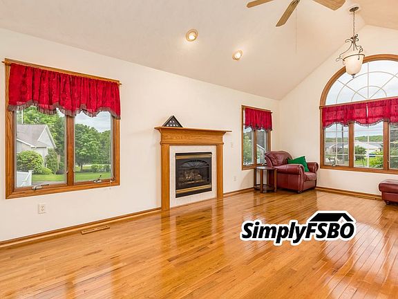 2nd image of 302 Pearsall Dr