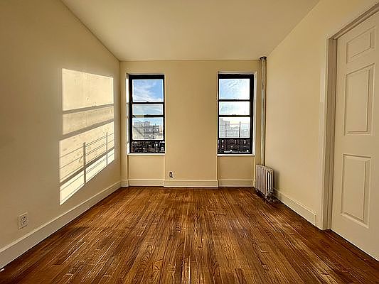 3rd image of 608 W 139th St #5E