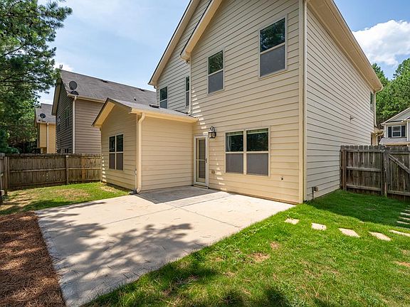 4th image of 328 Alcovy Way