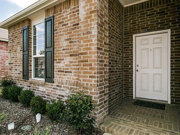 3rd image of 7757 Berrenda Dr