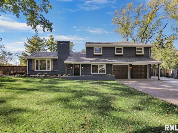 5741 N Woodlawn Ct, Peoria, IL 61614