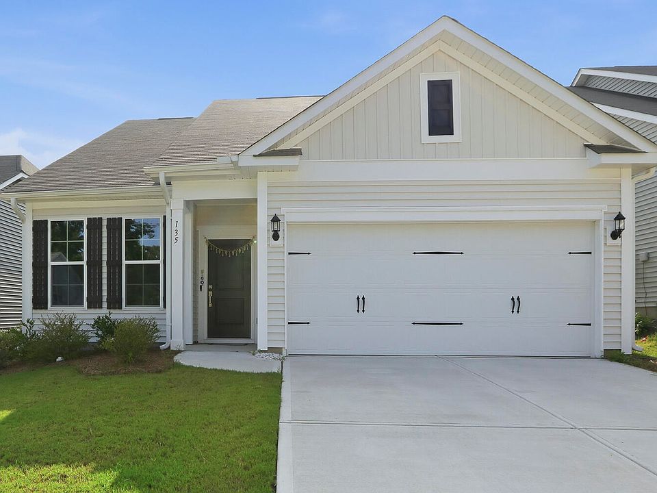 1st image of 135 White Oak Garden Way