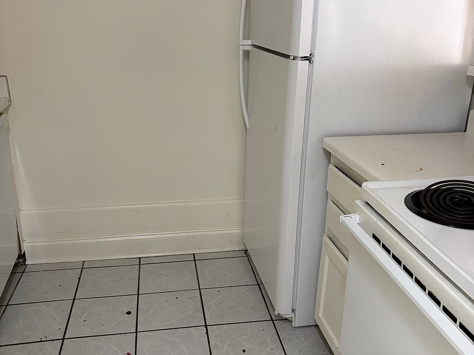 1st image of 9145 Ridge Oak Dr APT A