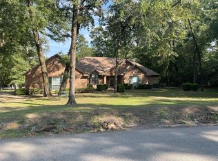 625 Peaceful Woods Trl, Holly Lake Ranch, TX 75765