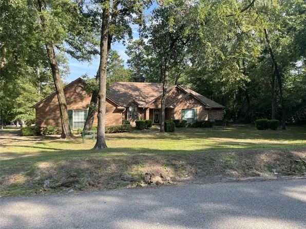 625 Peaceful Woods Trl, Holly Lake Ranch, TX 75765
