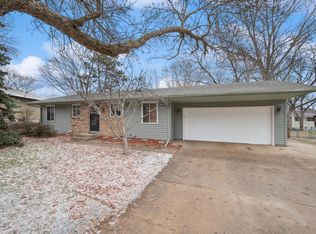 10483 Osage St NW, Coon Rapids, MN 55433