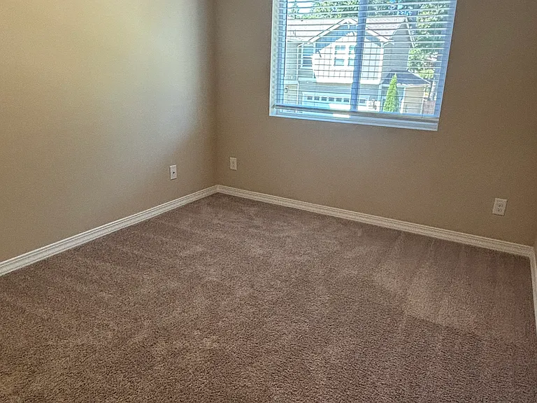 3676 SE Chesterton Dr — Photo 14