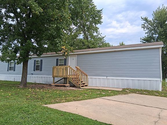2nd image of 1449 Outer Rd #199