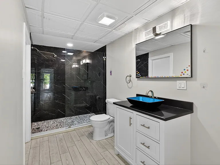 23 Cove Rd — Photo 37