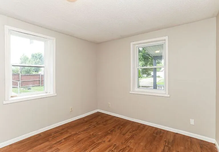 2404-2406 Vermont St #2406 — Photo 9