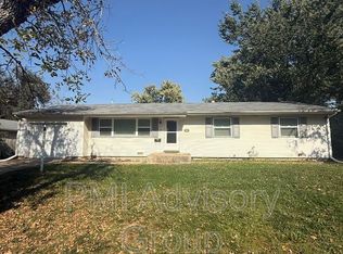 1414 SW 32nd St, Topeka, KS 66611