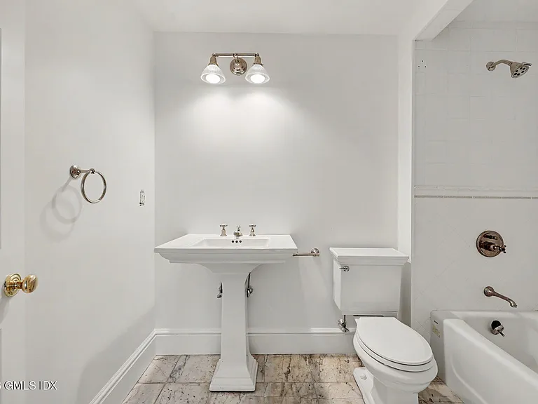 88 Orchard St — Photo 38