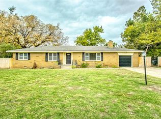 2706 S Berry Rd, Norman, OK 73072