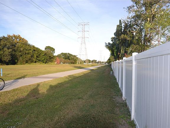 5th image of 3276 Buckhorn Dr #3276