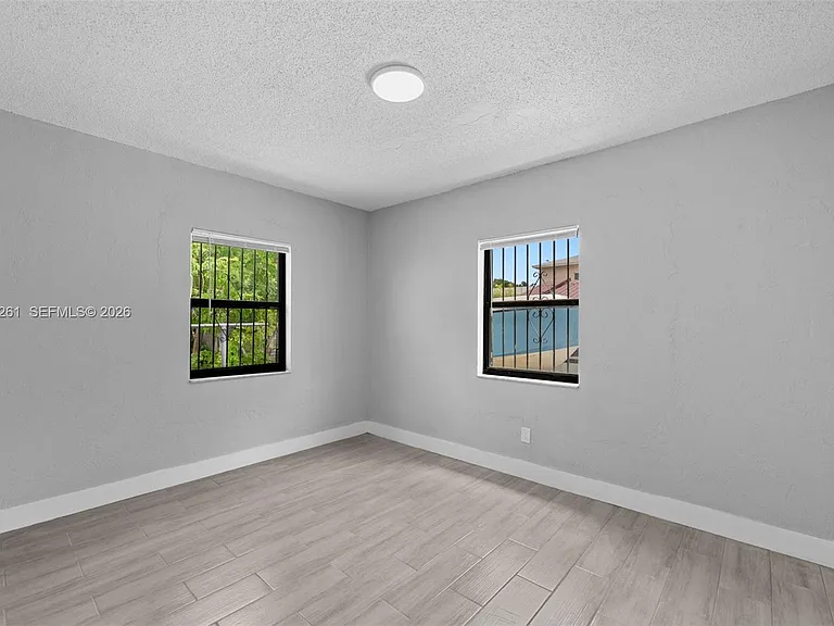 1227 NW 27th St — Photo 18