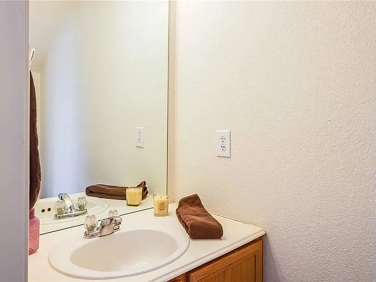 2601 Tilden Dr — Photo 7