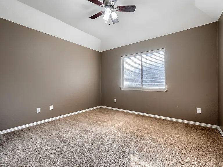 1808 Giddings Ct — Photo 4