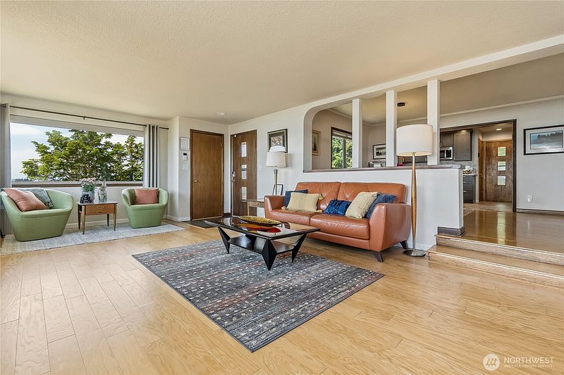 5th image of 2040 Browns Point Boulevard