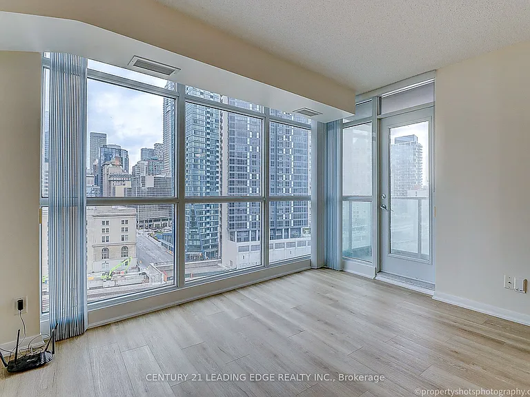 18 Yonge St #1305 — Photo 3