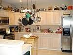 4th image of 572 Carlisle Ln