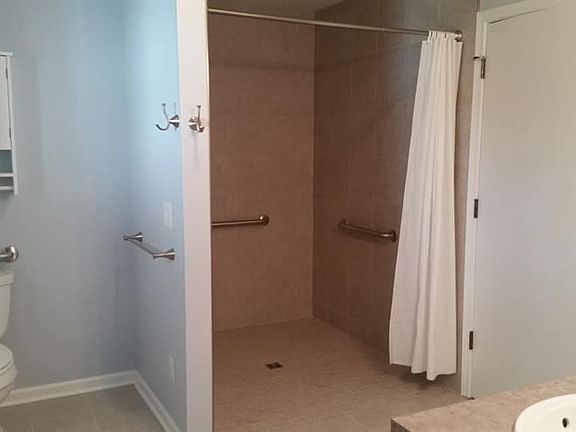 h-capped acces. bathroom