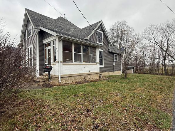 657 Burlington Ave, Frankfort, IN 46041