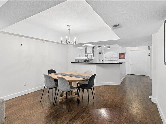 3rd image of 23344 CAROLWOOD Lane #505