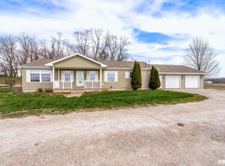 1607 N Mulberry Rd, Muscatine, IA 52761