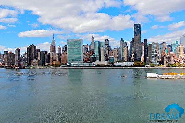 Rented by Dream Property Group LLC | media 9