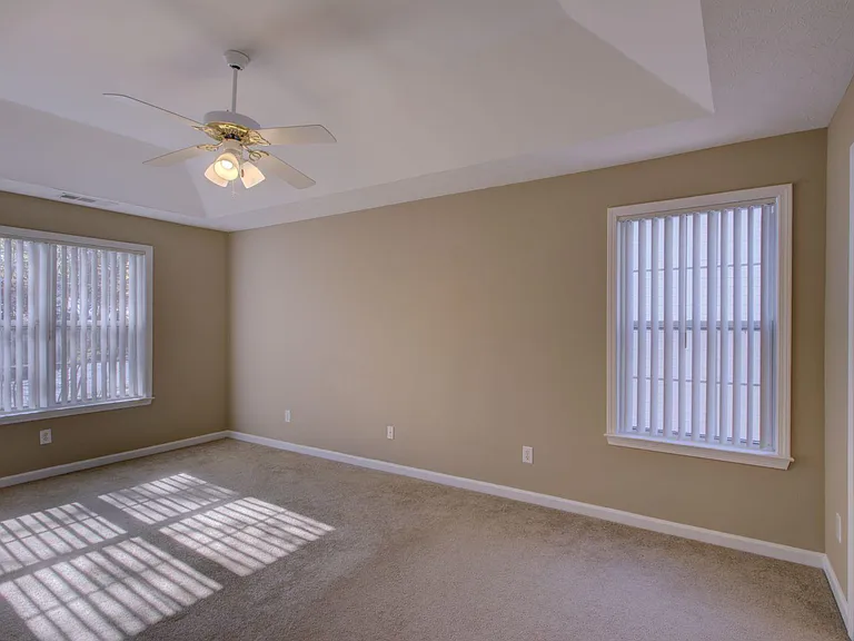 2820 Northcliff Dr — Photo 19