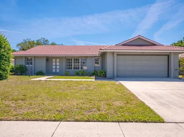 7425 Curtiss Ave, Sarasota, FL 34231