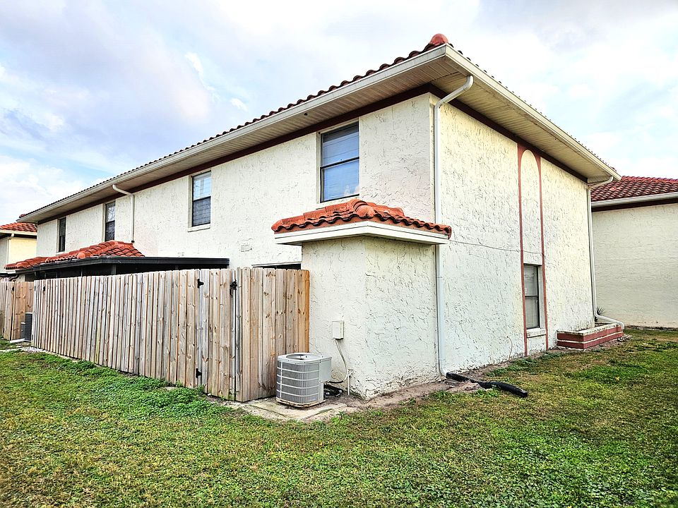 1st image of 1609 Little Falls Cir
