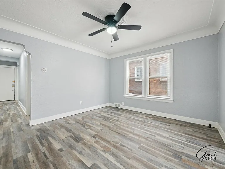 16831 Mendota - Bohdi Enterprises LLC — Photo 7