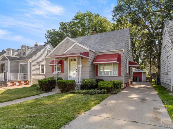 4193 Edmund St, Wayne, MI 48184