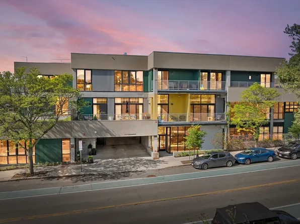 1060 Broadway #102, Somerville, MA 02144