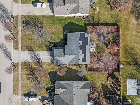 2nd image of 1289 Cross Creek Dr