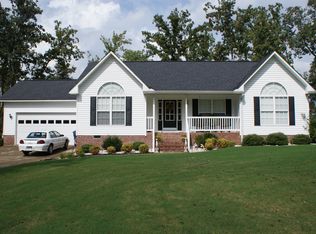 2450 Cedar Ridge Cir, Hokes Bluff, AL 35903