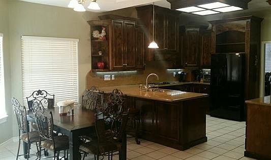 4th image of 8408 Crownwood Dr